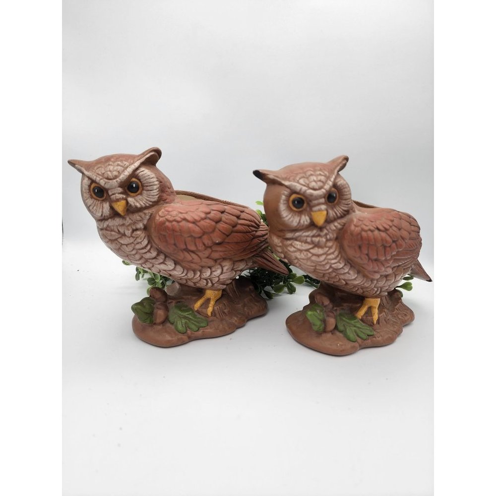 Vintage Pair of Owl Planters!